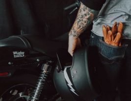 How to Choose Motorcycle Rain Gloves for Wet Conditions