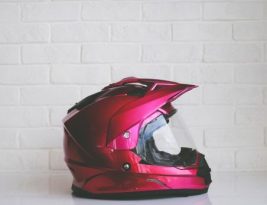 What Factors Should You Consider When Buying Motorcycle Eye Protection?